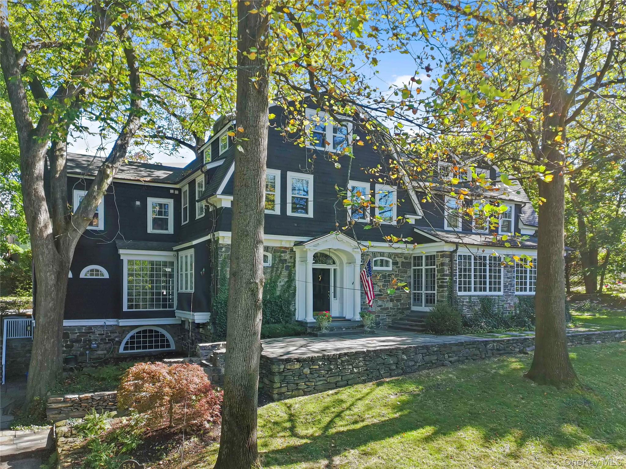 #3 photo, 534 Pelham Manor Road, Pelham , NY 10803