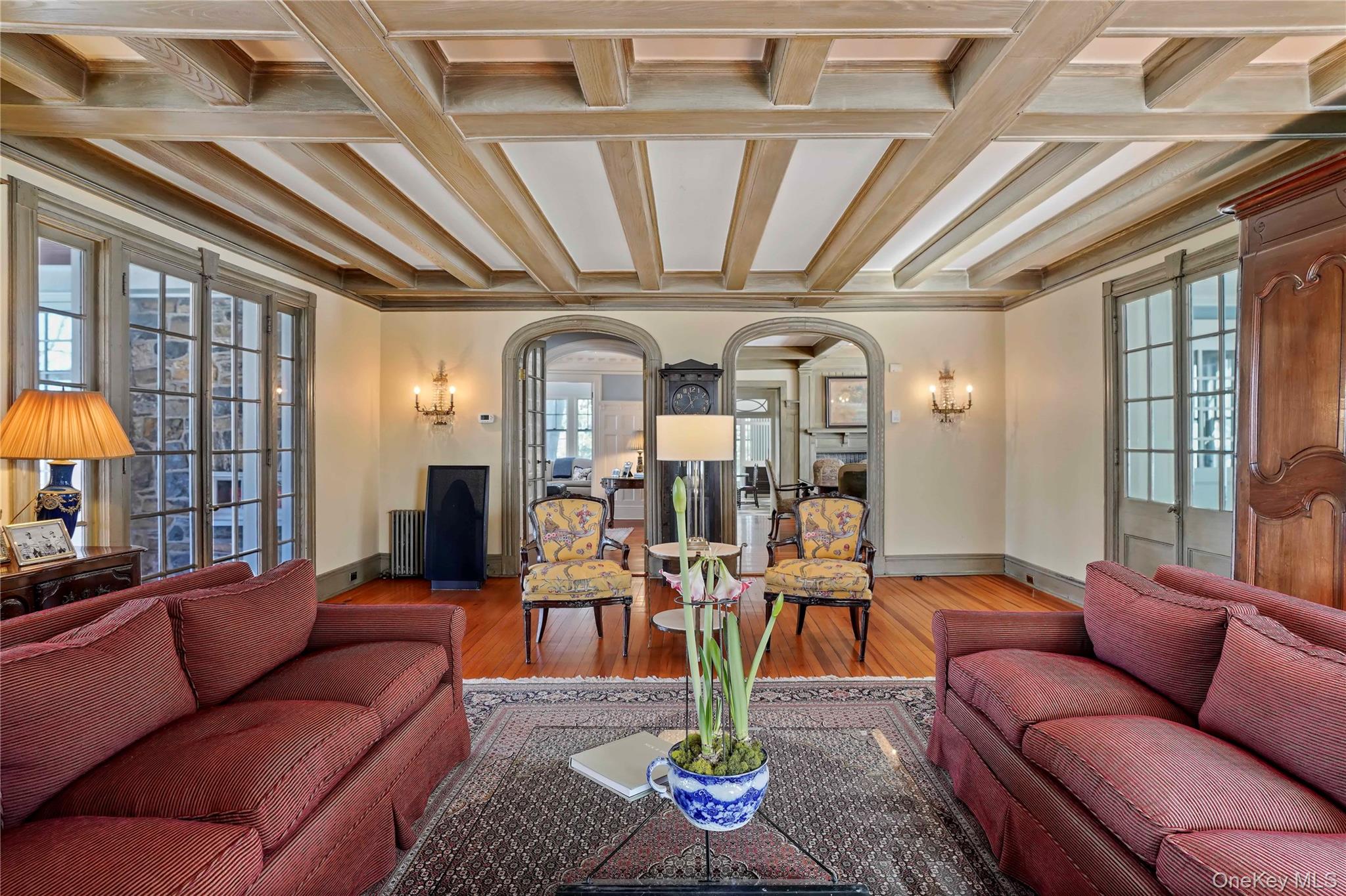 #9 photo, 534 Pelham Manor Road, Pelham , NY 10803