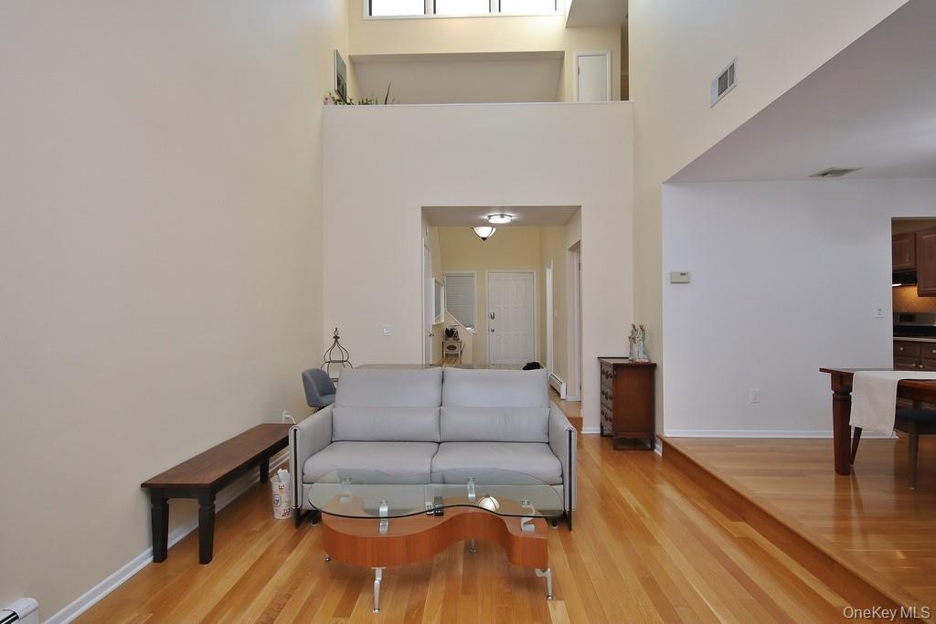 #13 photo, 63 Contempra Circle, Tappan , NY 10983