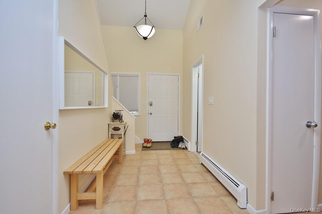 #20 photo, 63 Contempra Circle, Tappan , NY 10983