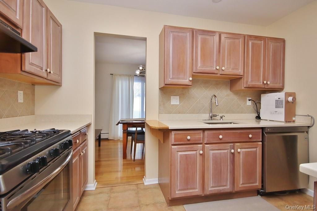 #8 photo, 63 Contempra Circle, Tappan , NY 10983