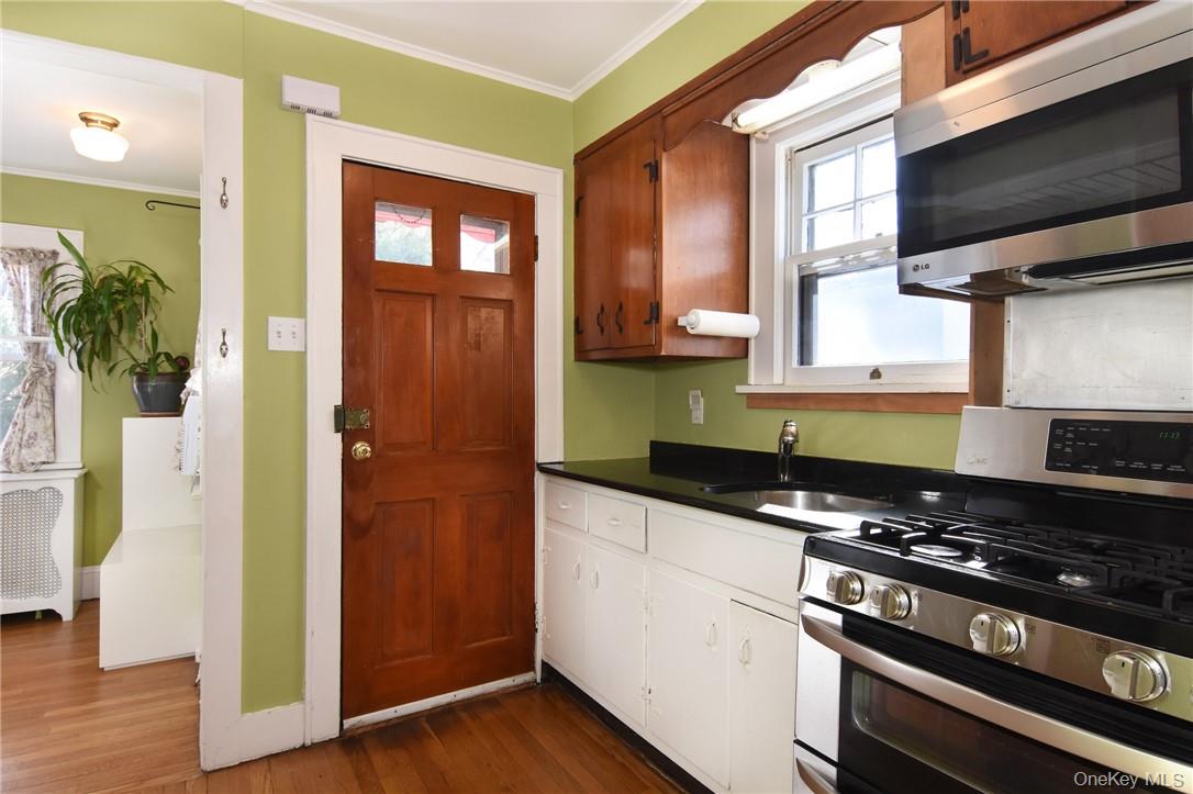 #11 photo, 27 Maple Street, Irvington , NY 10533