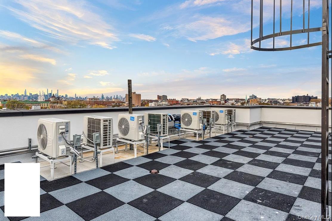 #13 photo, 499 Evergreen Avenue, ブルックリン区 Brooklyn , NY 11221