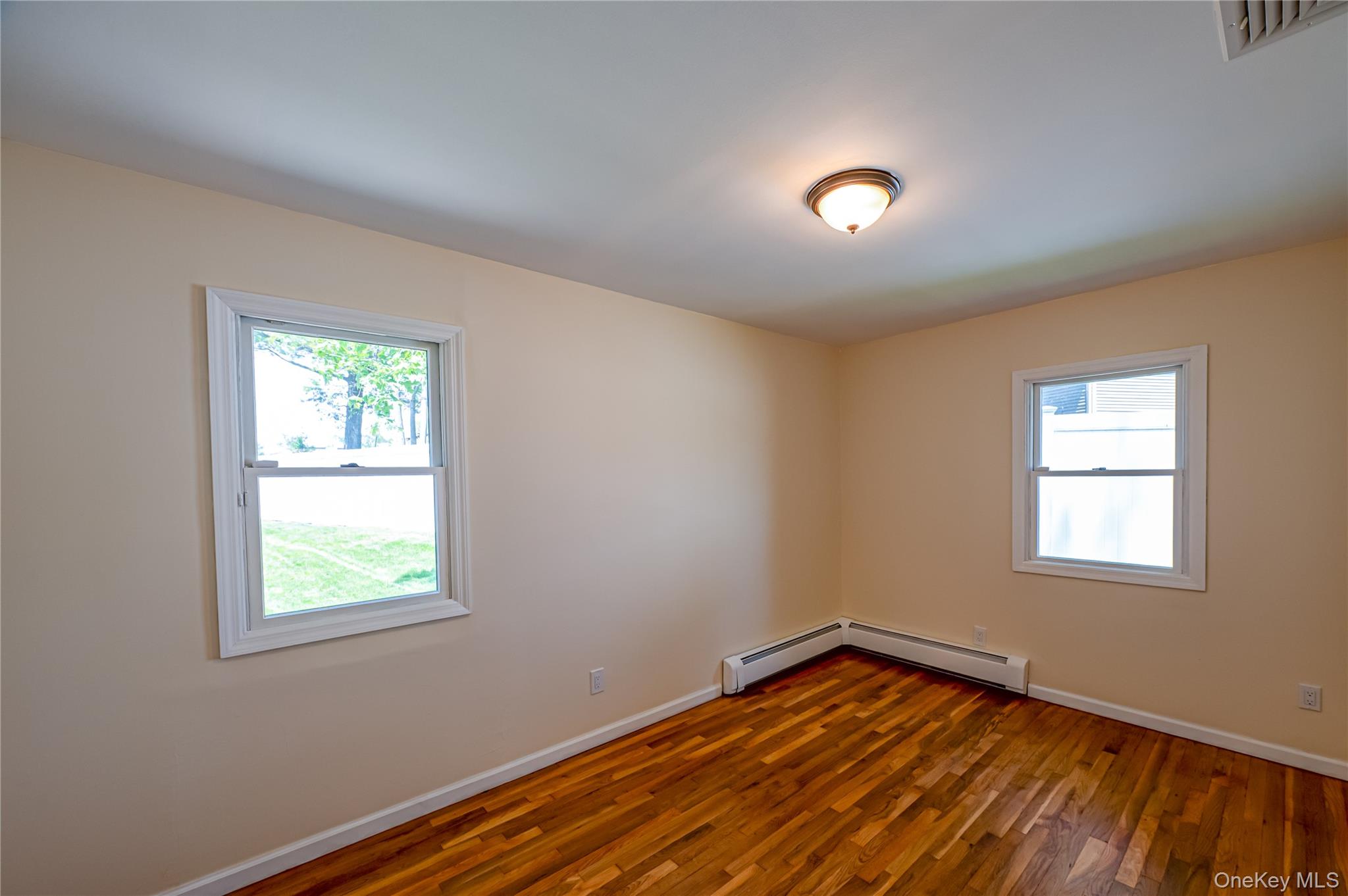 #12 photo, 69 Allan Drive, East Norwich , NY 11732