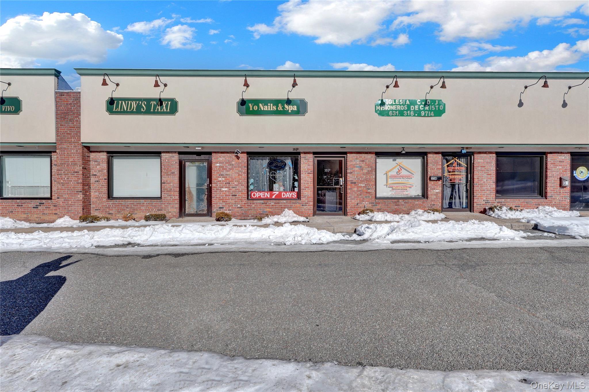 #1 photo, 35 Middle Country Rd, サフォーク郡 Middle Island , NY 11727