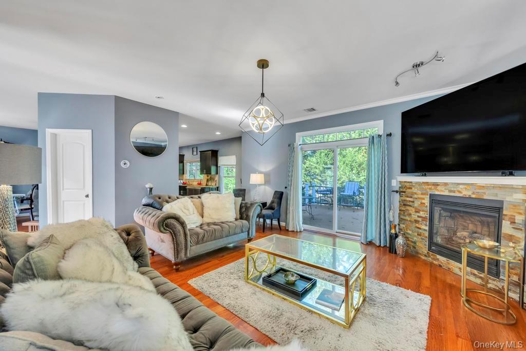 #16 photo, 75 Milmay Avenue, সাফোক কাউন্টি Hauppauge , NY 11788