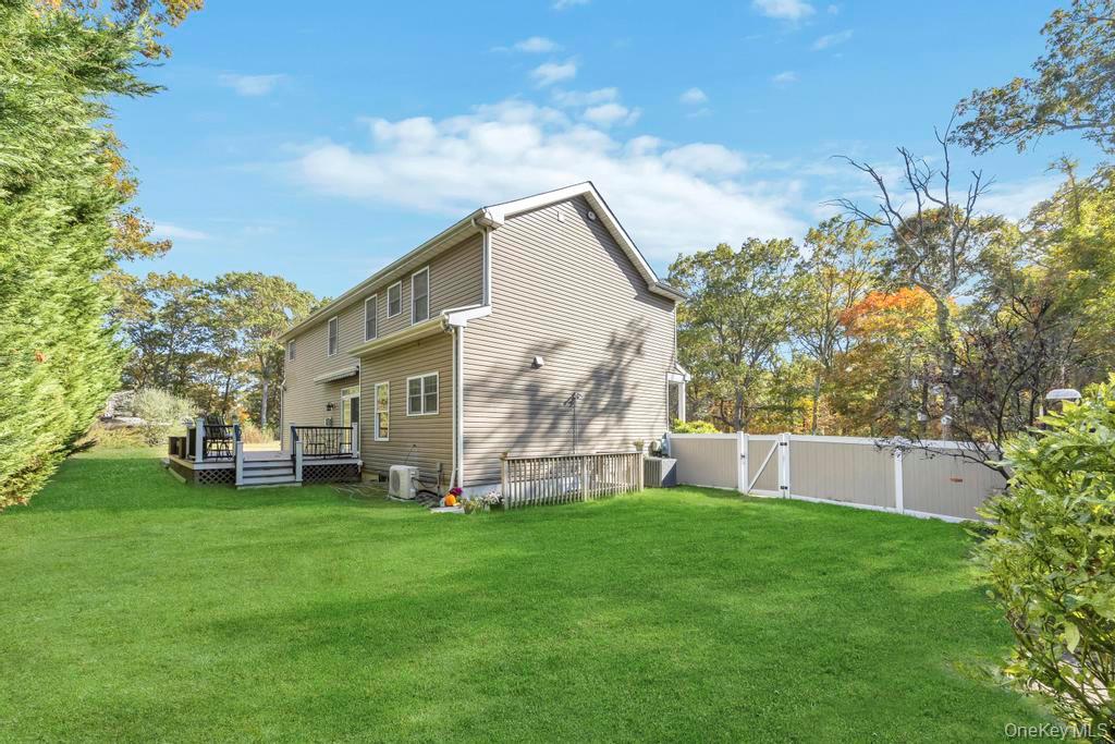 #9 photo, 75 Milmay Avenue, সাফোক কাউন্টি Hauppauge , NY 11788