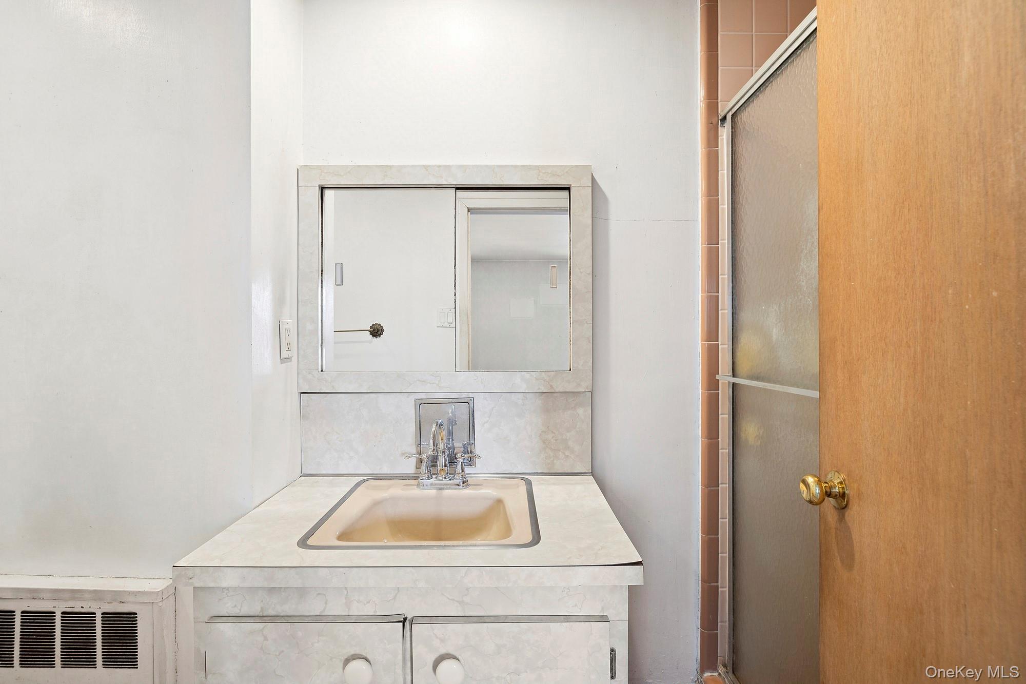 #9 photo, 225 Port Washington Boulevard, নাসাউ কাউন্টি Port Washington , NY 11050