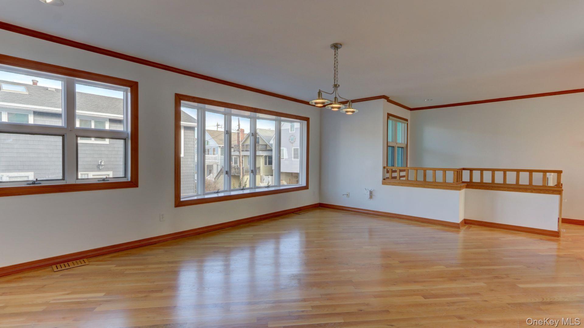 #10 photo, 3 Oceanview Court, নাসাউ কাউন্টি Long Beach , NY 11561