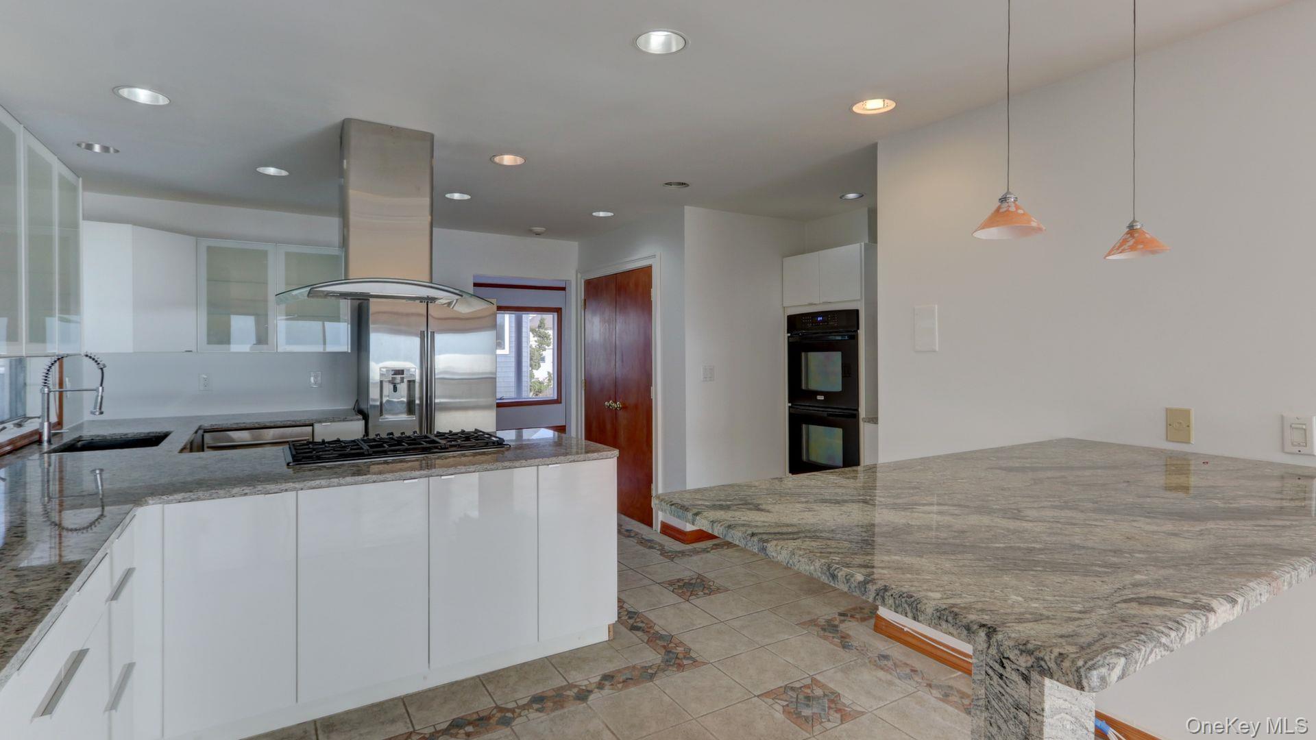 #5 photo, 3 Oceanview Court, নাসাউ কাউন্টি Long Beach , NY 11561