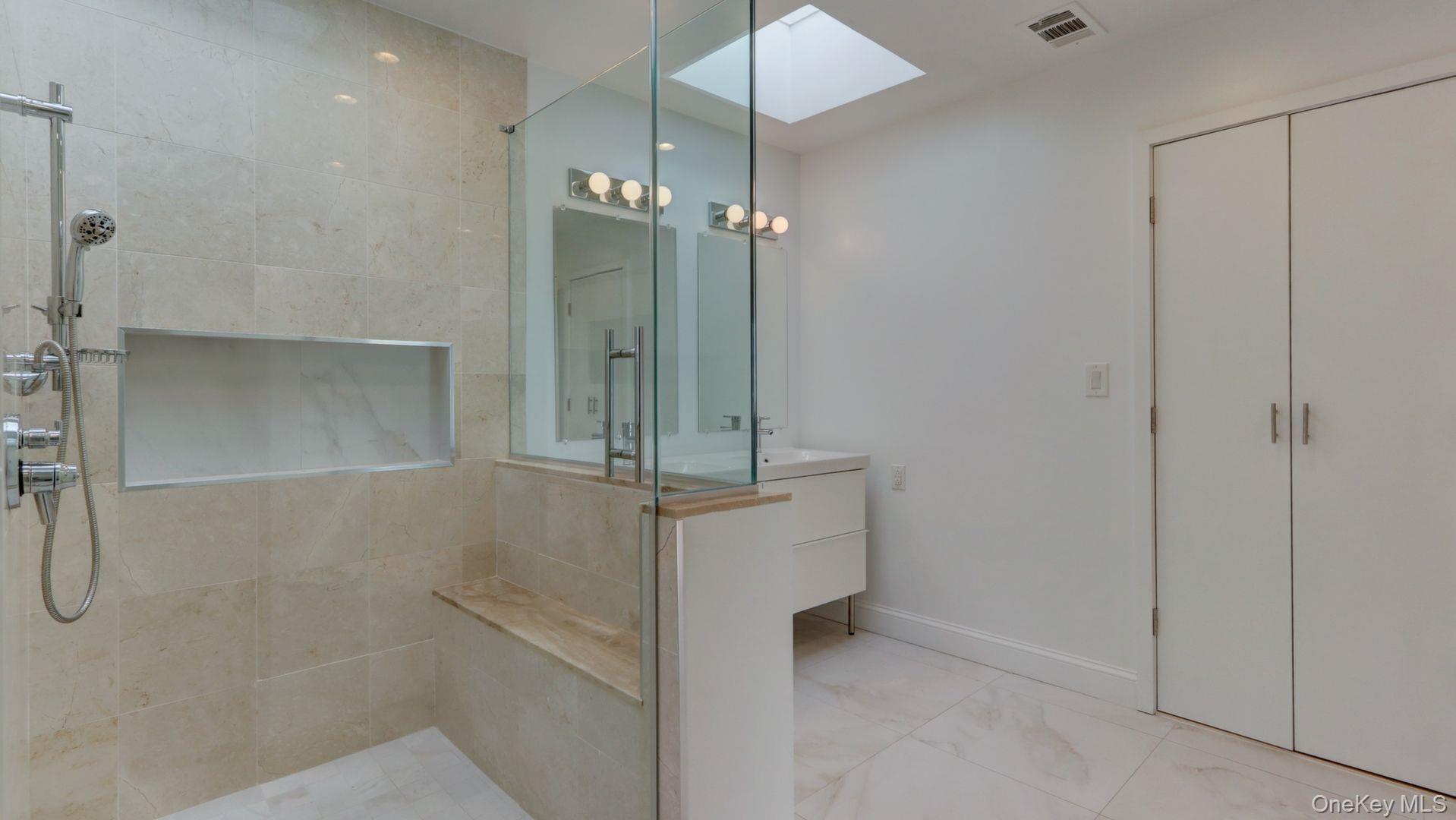 #8 photo, 3 Oceanview Court, নাসাউ কাউন্টি Long Beach , NY 11561