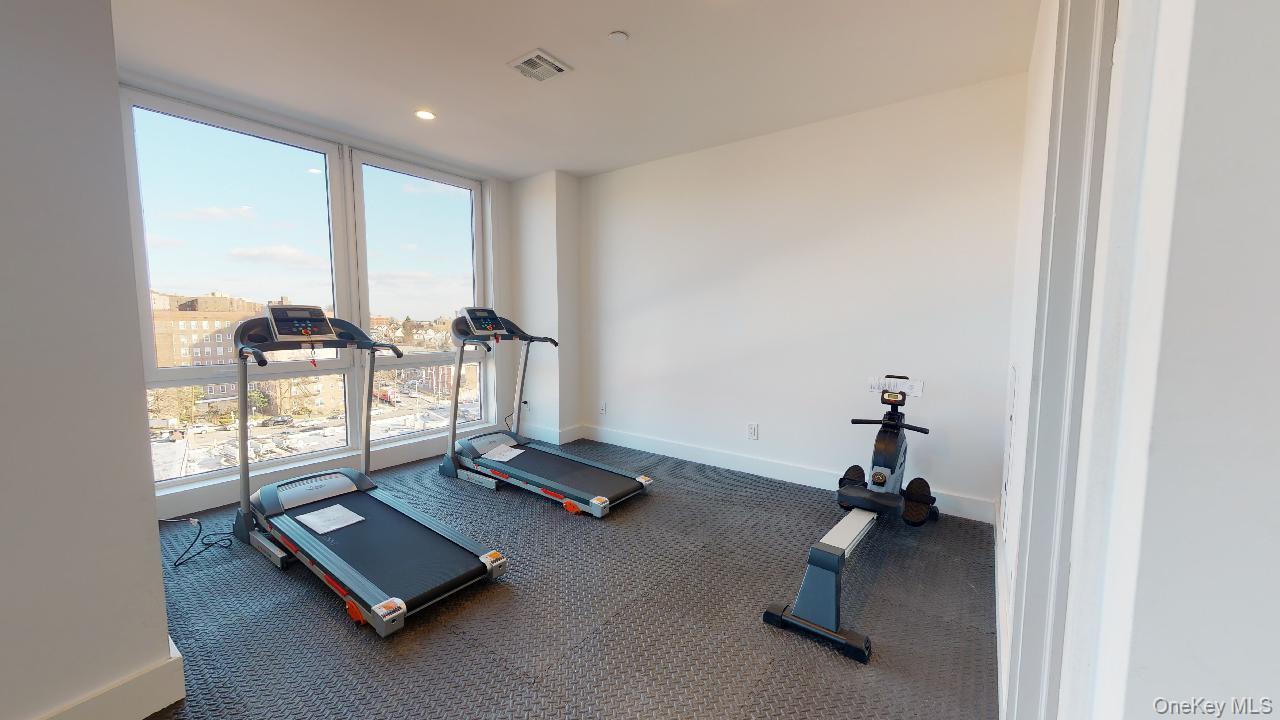 #19 photo, 138-28 Queens Boulevard, कुईंस Briarwood , NY 11435