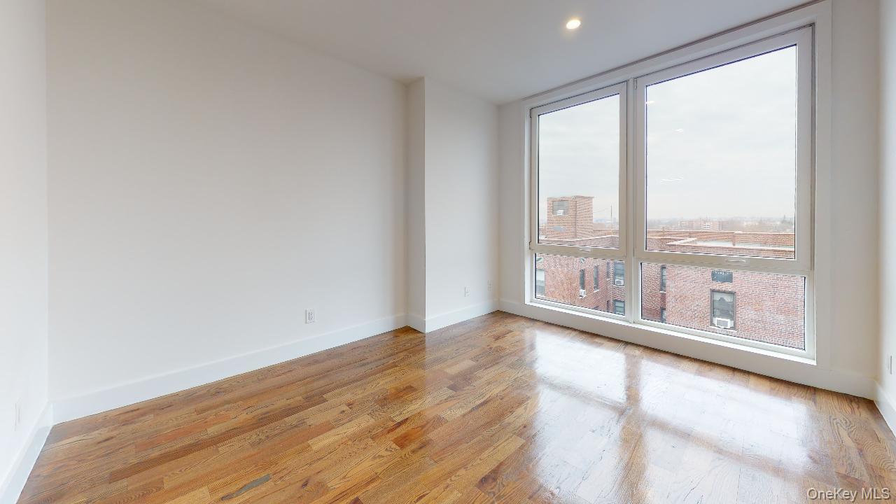 #9 photo, 138-28 Queens Boulevard, कुईंस Briarwood , NY 11435