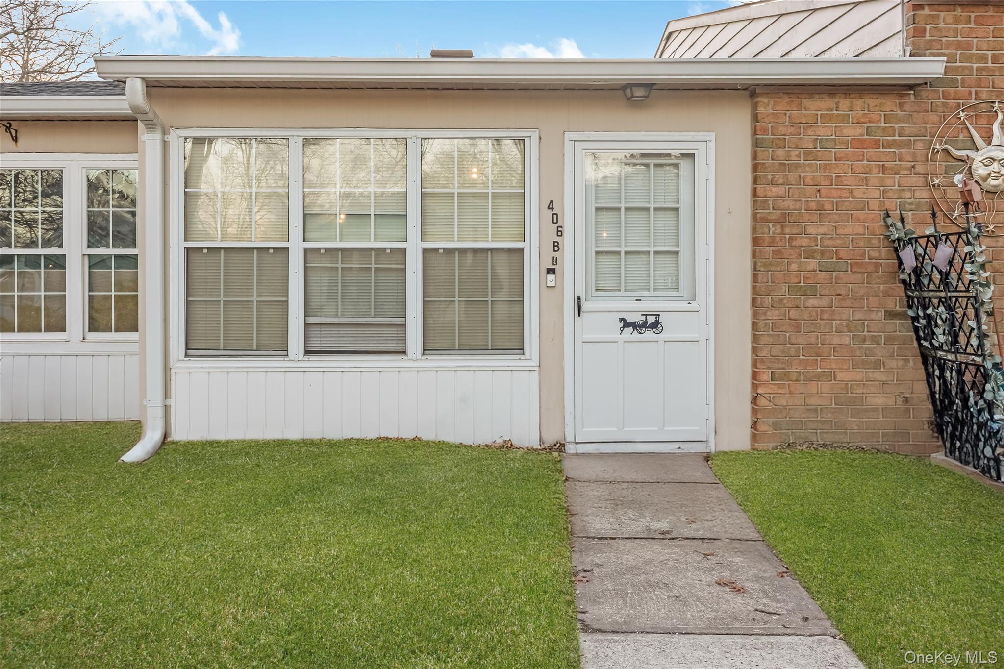 #1 photo, 406 Woodbridge Drive, Ridge , NY 11961