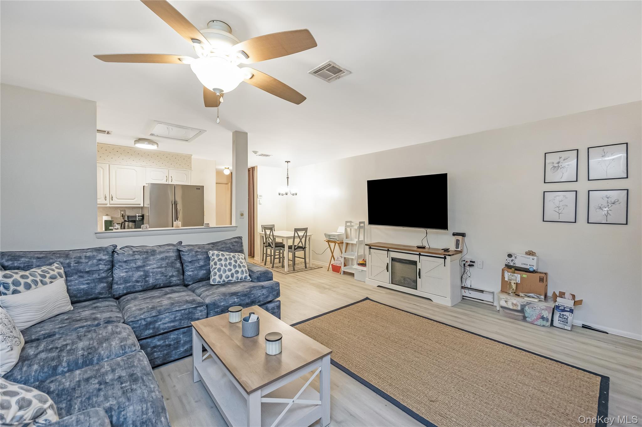 #8 photo, 406 Woodbridge Drive, Ridge , NY 11961