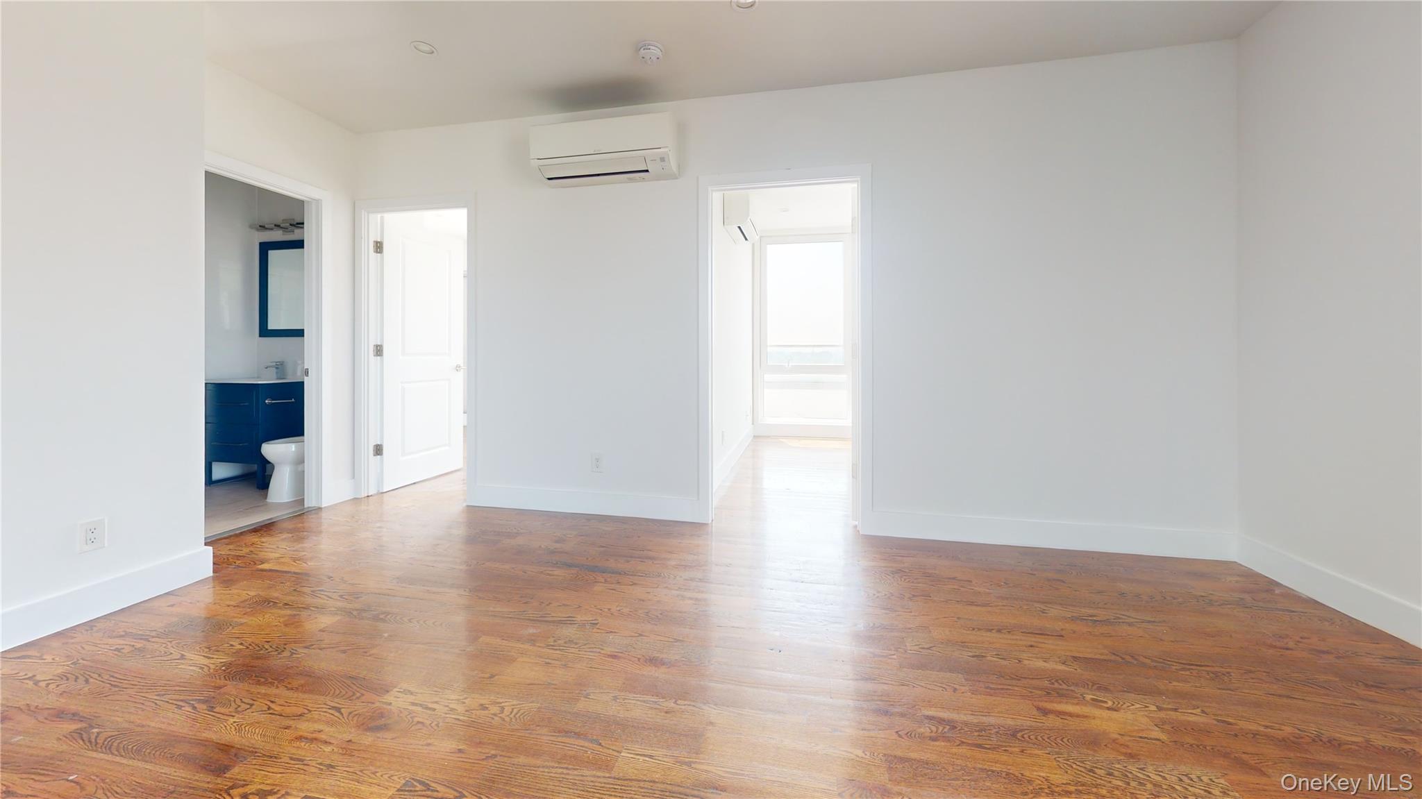 #10 photo, 138-28 Queens Boulevard, कुईंस Briarwood , NY 11435