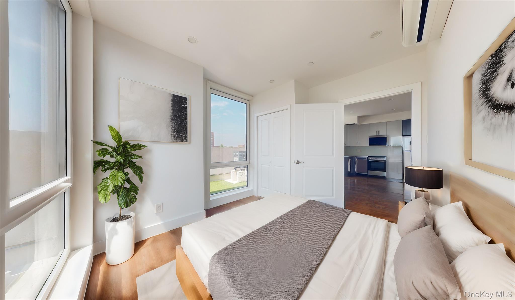 #16 photo, 138-28 Queens Boulevard, कुईंस Briarwood , NY 11435