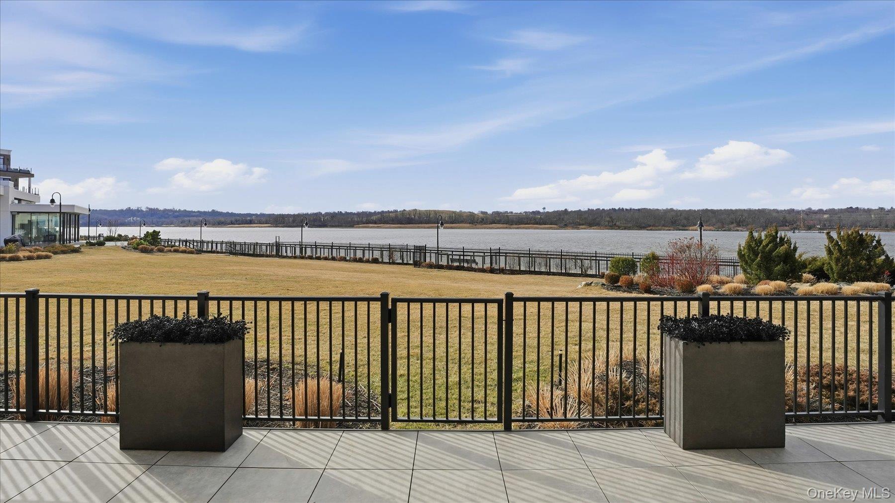 #14 photo, 10 Shore Road, নাসাউ কাউন্টি Glenwood Landing , NY 11547