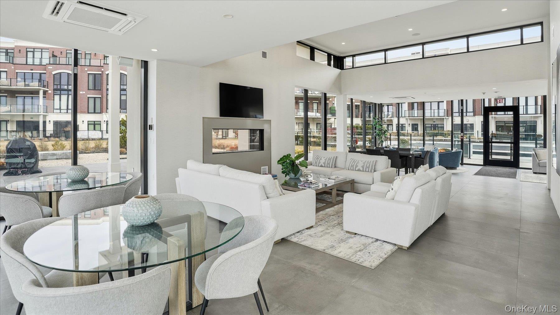 #19 photo, 10 Shore Road, নাসাউ কাউন্টি Glenwood Landing , NY 11547