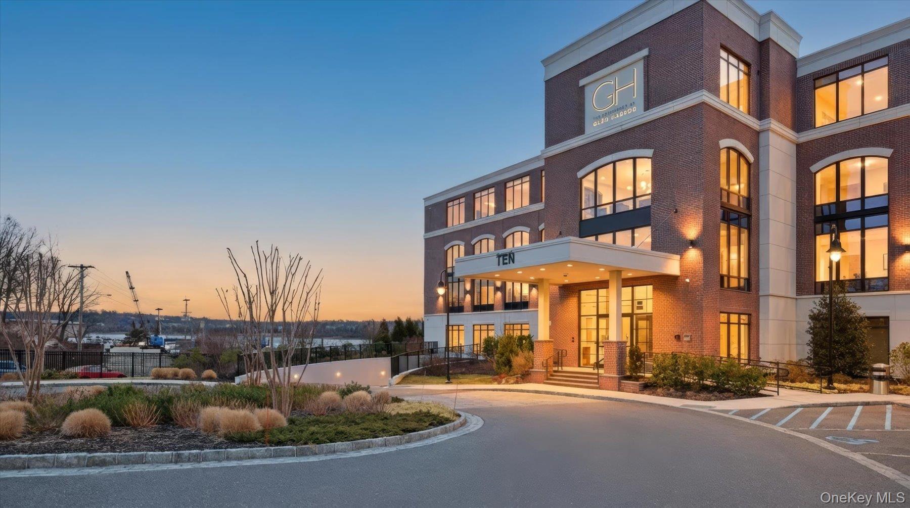 #2 photo, 10 Shore Road, নাসাউ কাউন্টি Glenwood Landing , NY 11547