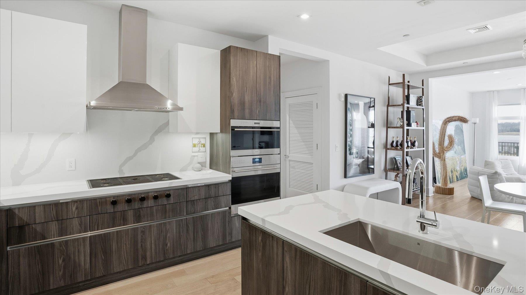 #6 photo, 10 Shore Road, নাসাউ কাউন্টি Glenwood Landing , NY 11547