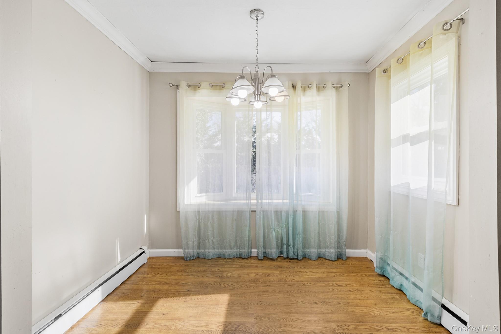 #13 photo, 211 Oswego Avenue, サフォーク郡 Medford , NY 11763