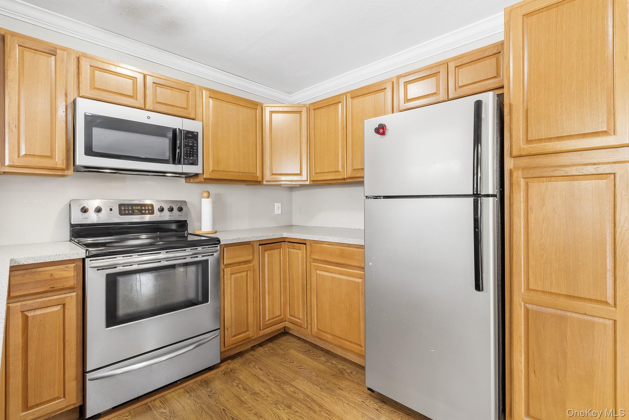 #16 photo, 211 Oswego Avenue, サフォーク郡 Medford , NY 11763