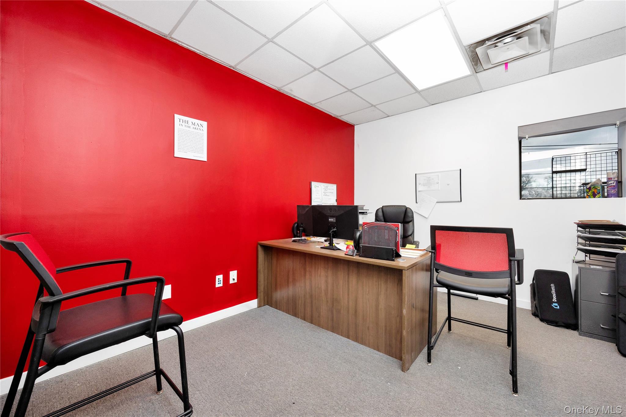 #7 photo, 429 W Main Street, מחוז סאפוק Patchogue , NY 11772