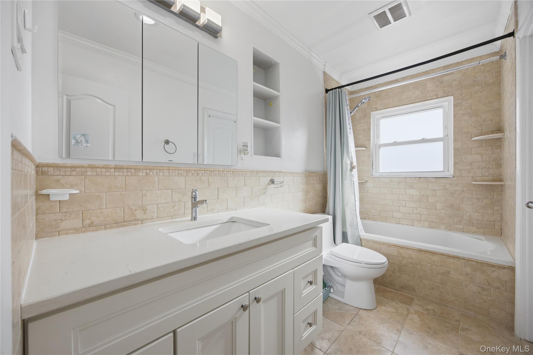 #10 photo, 63-55A Douglaston Parkway, कुईंस Douglaston , NY 11362