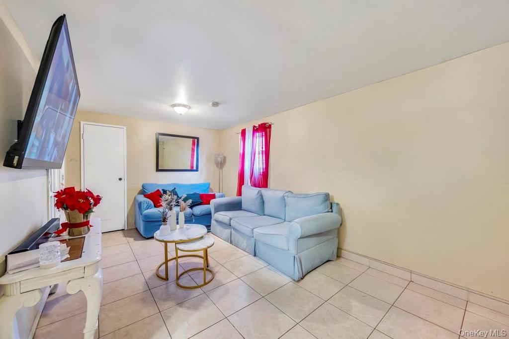 #13 photo, 128 A 17th Street, サフォーク郡 Wheatley Heights , NY 11798