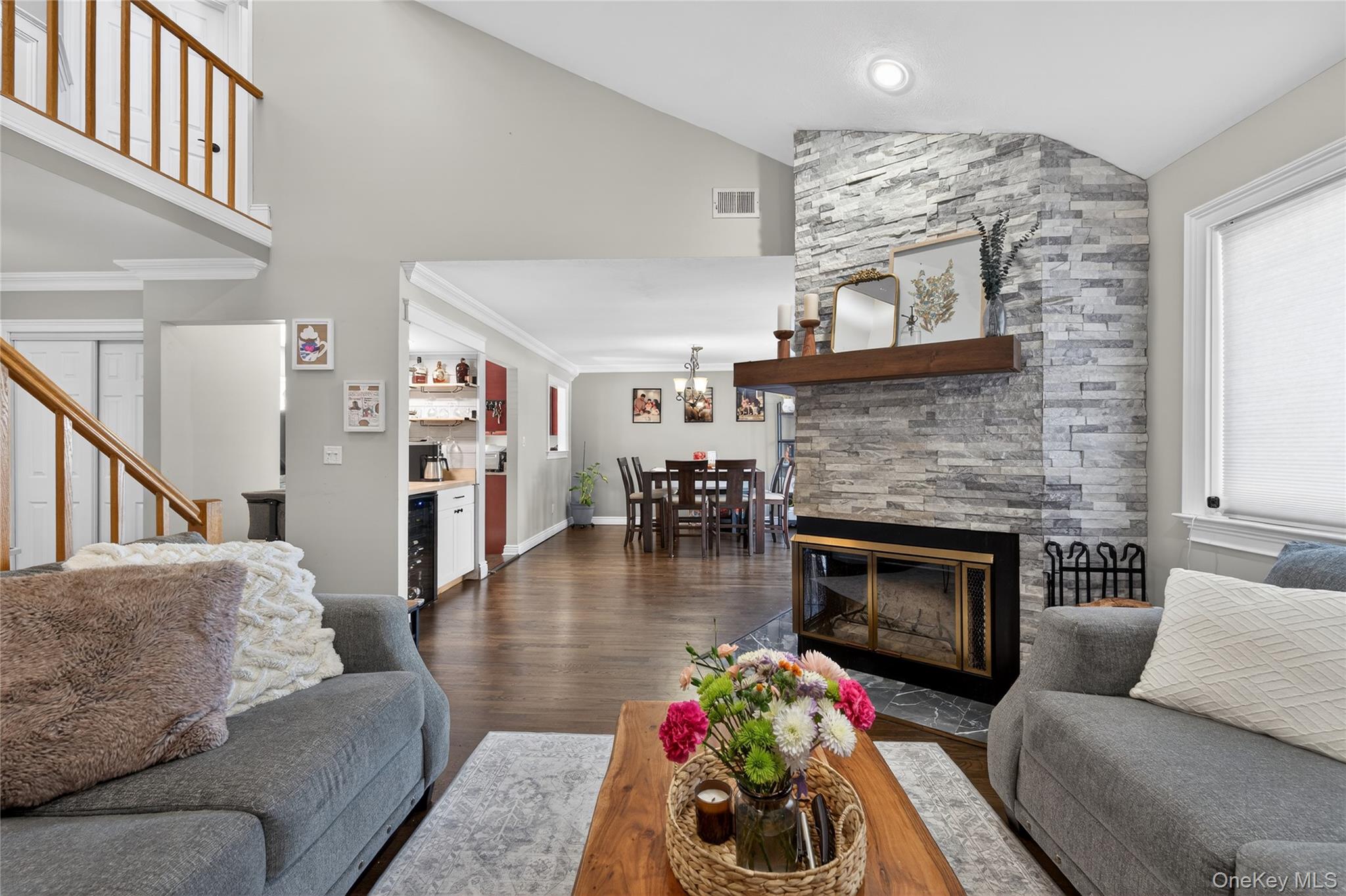 #19 photo, 171 Melanie Way, מחוז סאפוק Commack , NY 11725