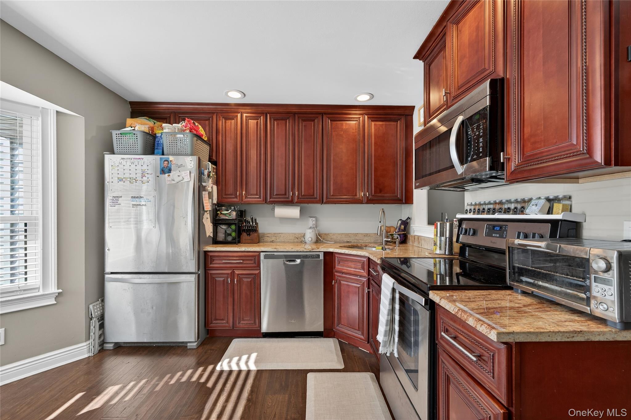 #7 photo, 171 Melanie Way, מחוז סאפוק Commack , NY 11725