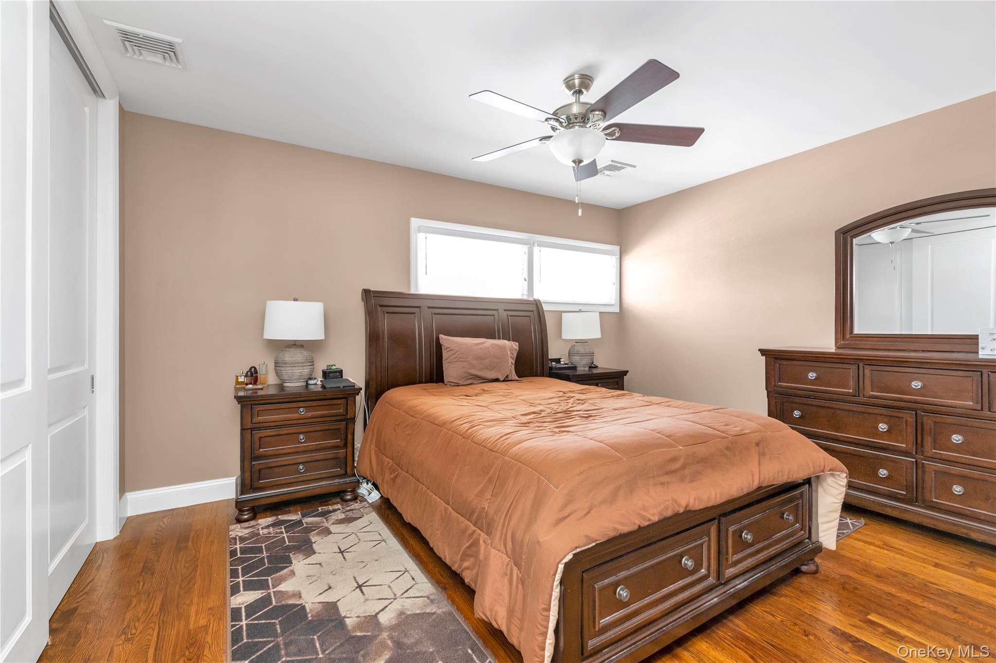 #13 photo, 867 Preston Road, নাসাউ কাউন্টি East Meadow , NY 11554