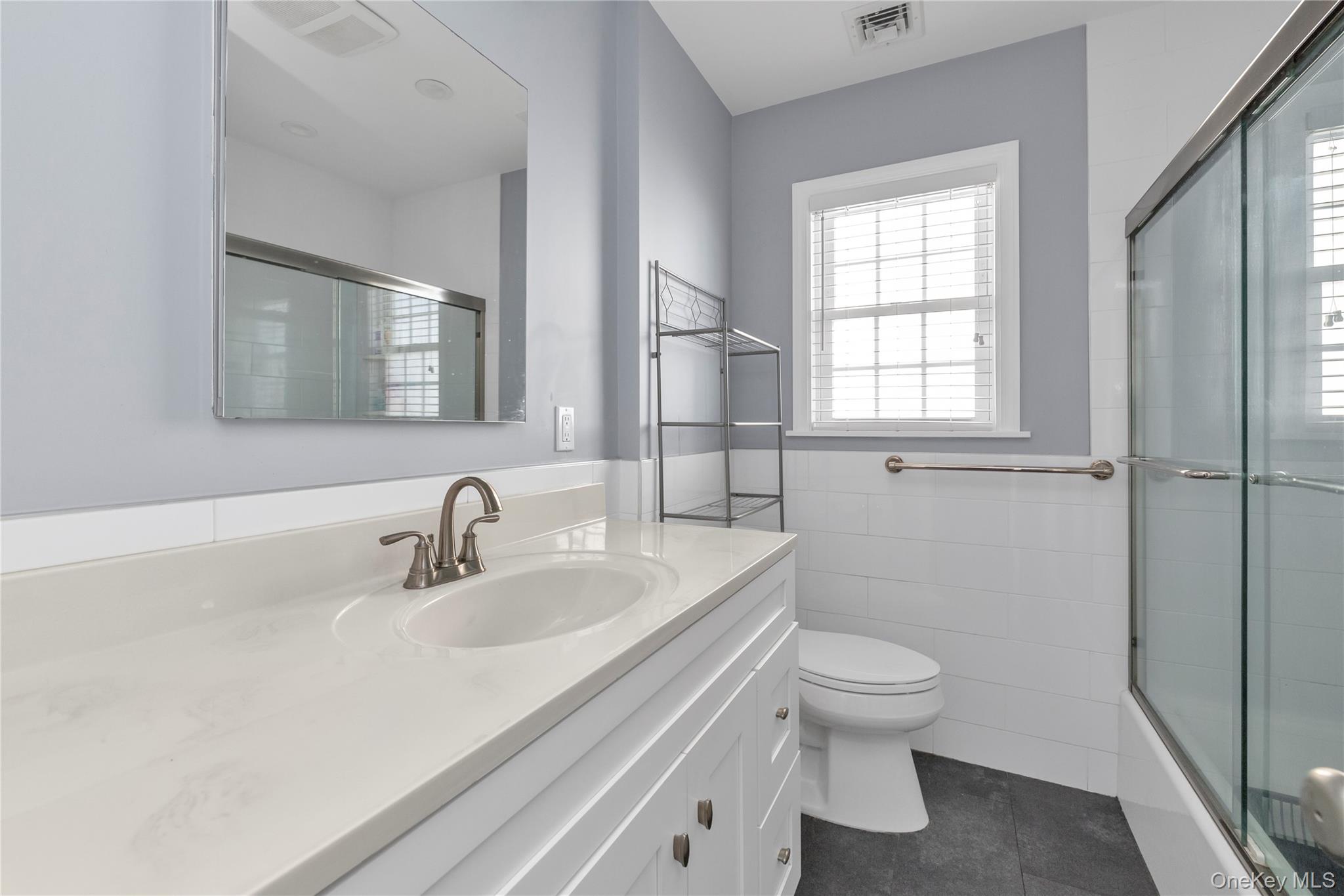 #14 photo, 867 Preston Road, নাসাউ কাউন্টি East Meadow , NY 11554