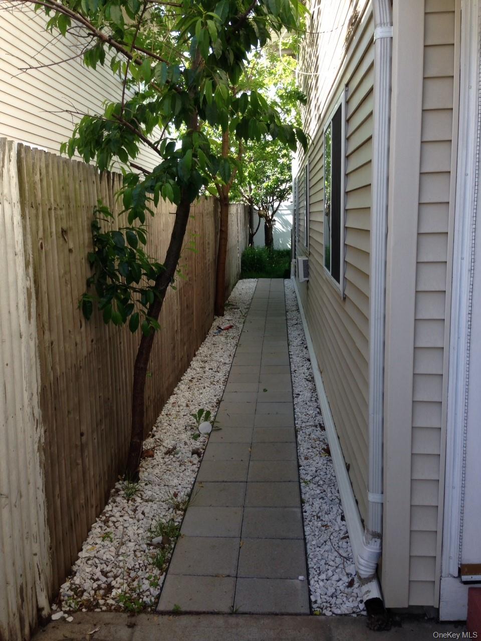 #2 photo, 265 E Pine Street, Long Beach , NY 11561