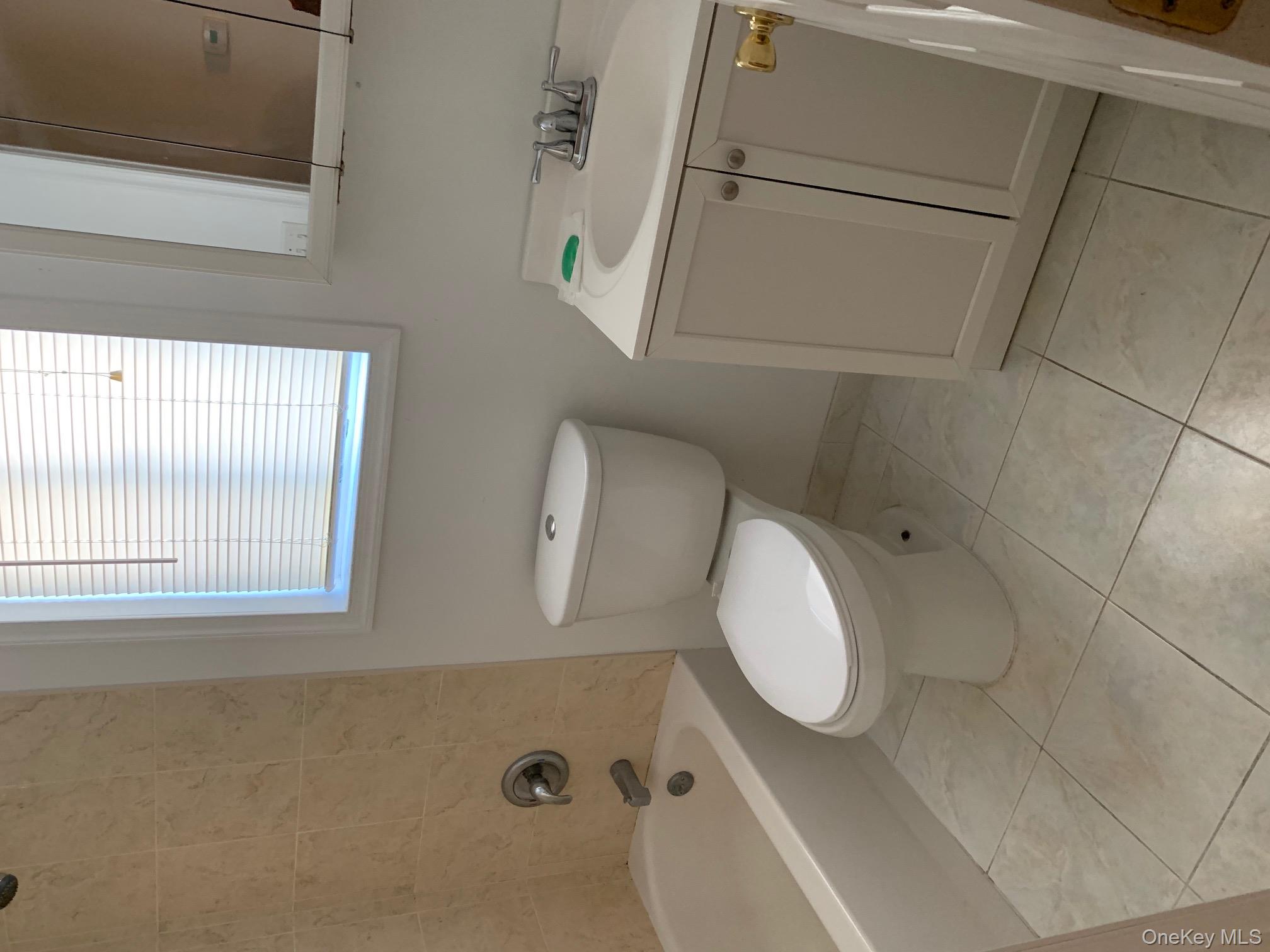 #4 photo, 265 E Pine Street, Long Beach , NY 11561