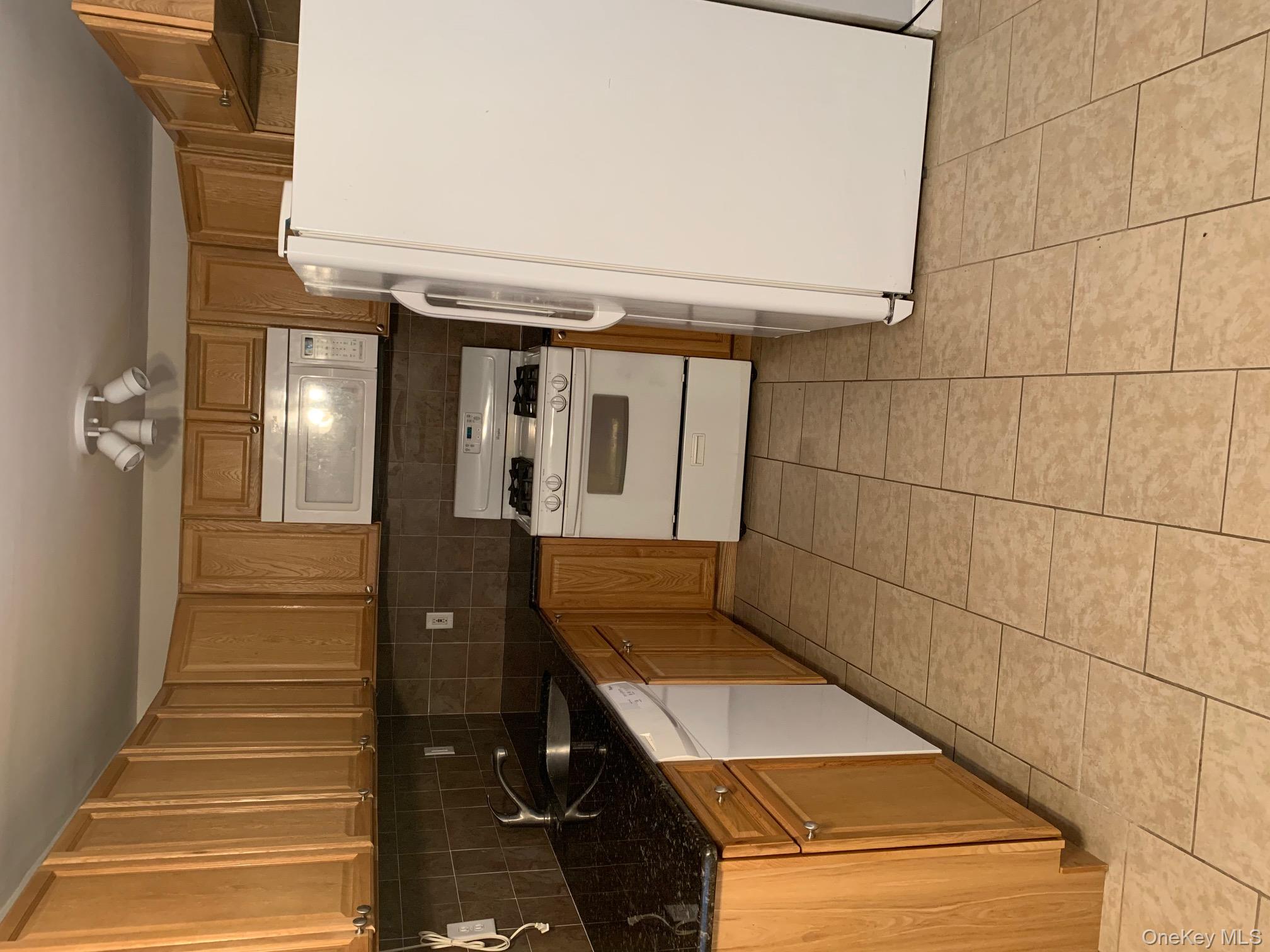 #5 photo, 265 E Pine Street, Long Beach , NY 11561