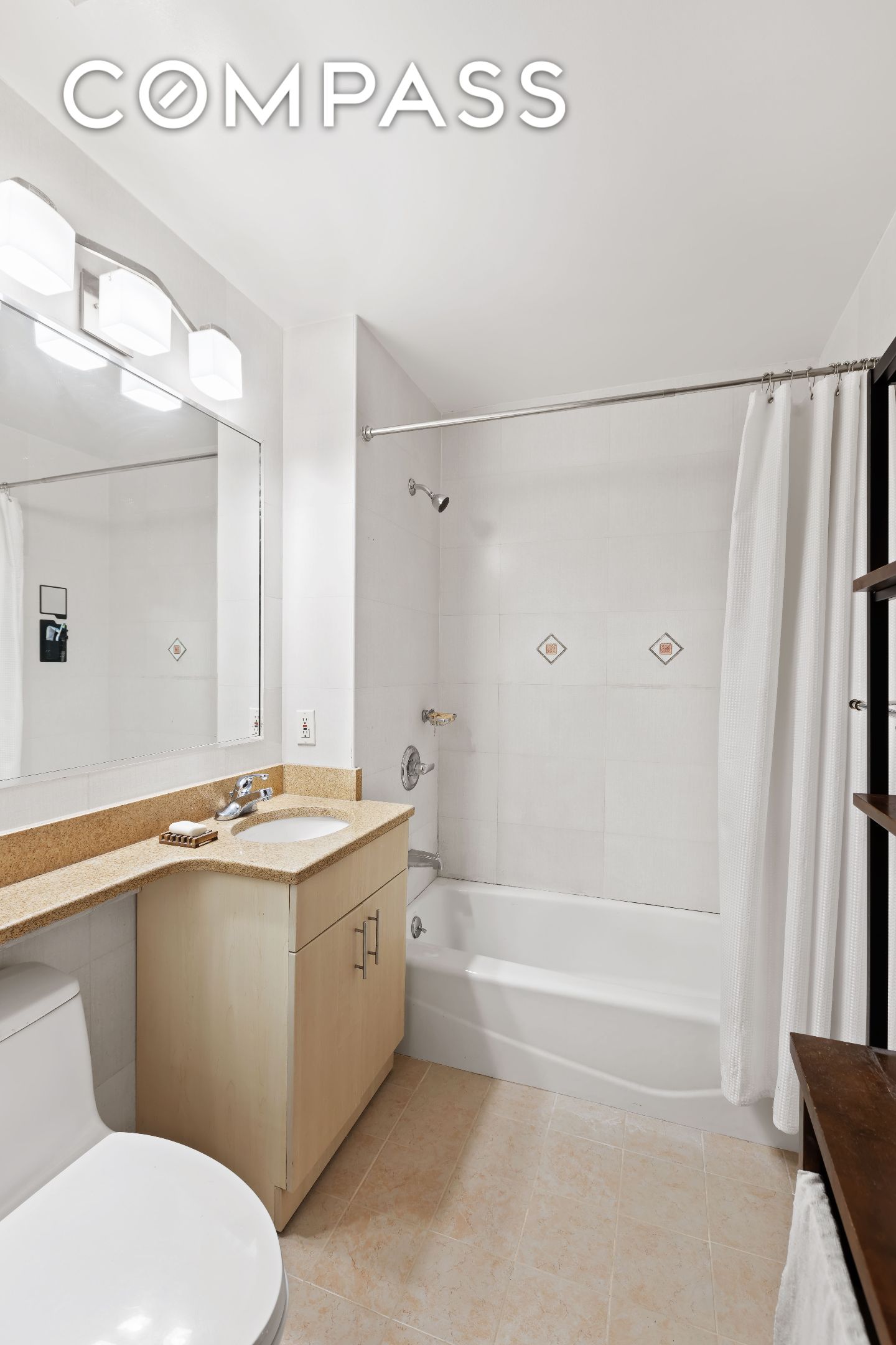 #8 photo, 228 Bushwick Avenue, הברונקס Williamsburg , NY 11206