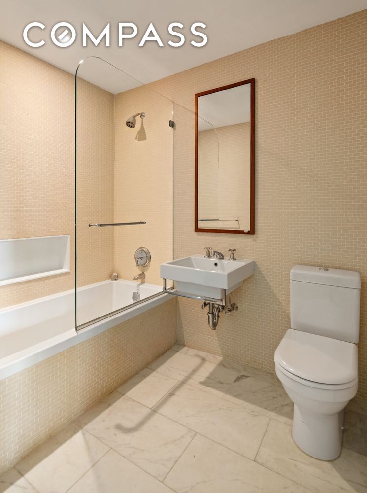 #13 photo, 456 W 19th Street, מנהטן Chelsea , NY 10011