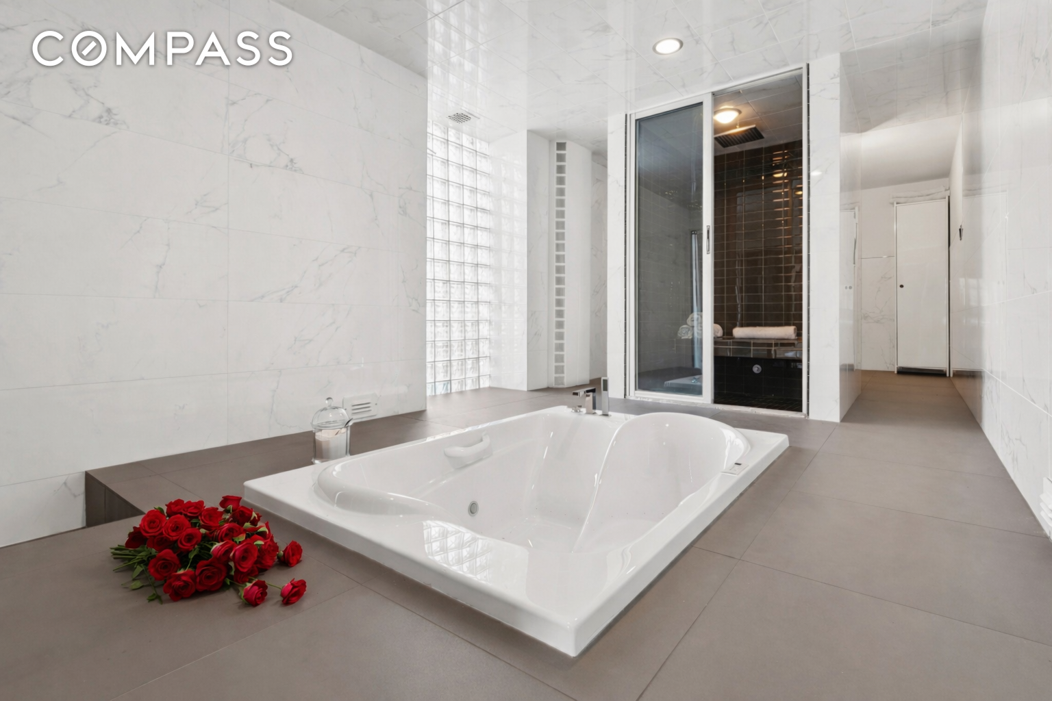 #17 photo, 275 Water Street, ম্যানহাটন Financial District , NY 10038