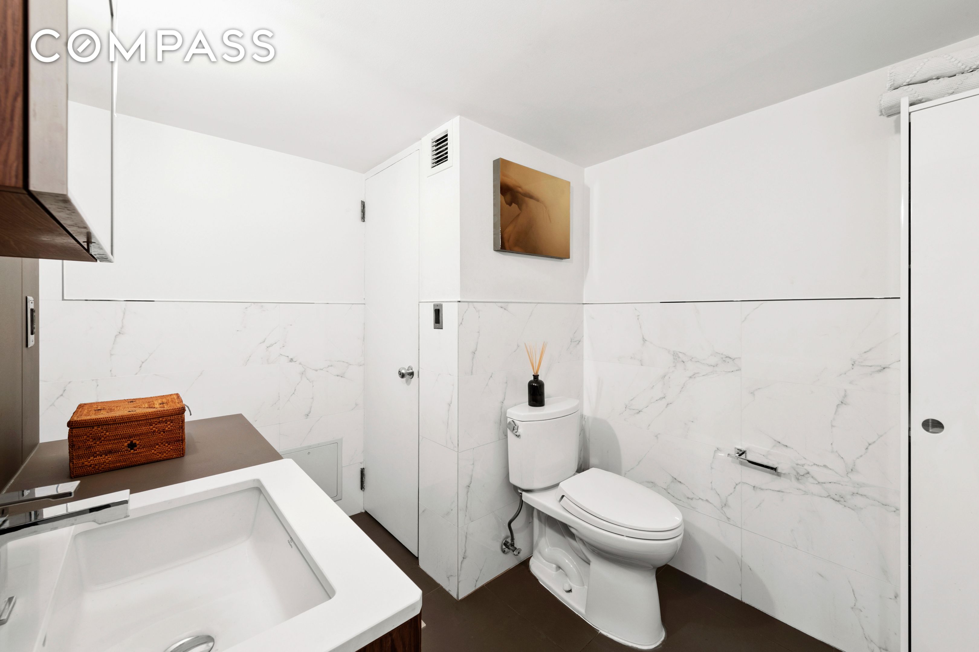 #18 photo, 275 Water Street, ম্যানহাটন Financial District , NY 10038