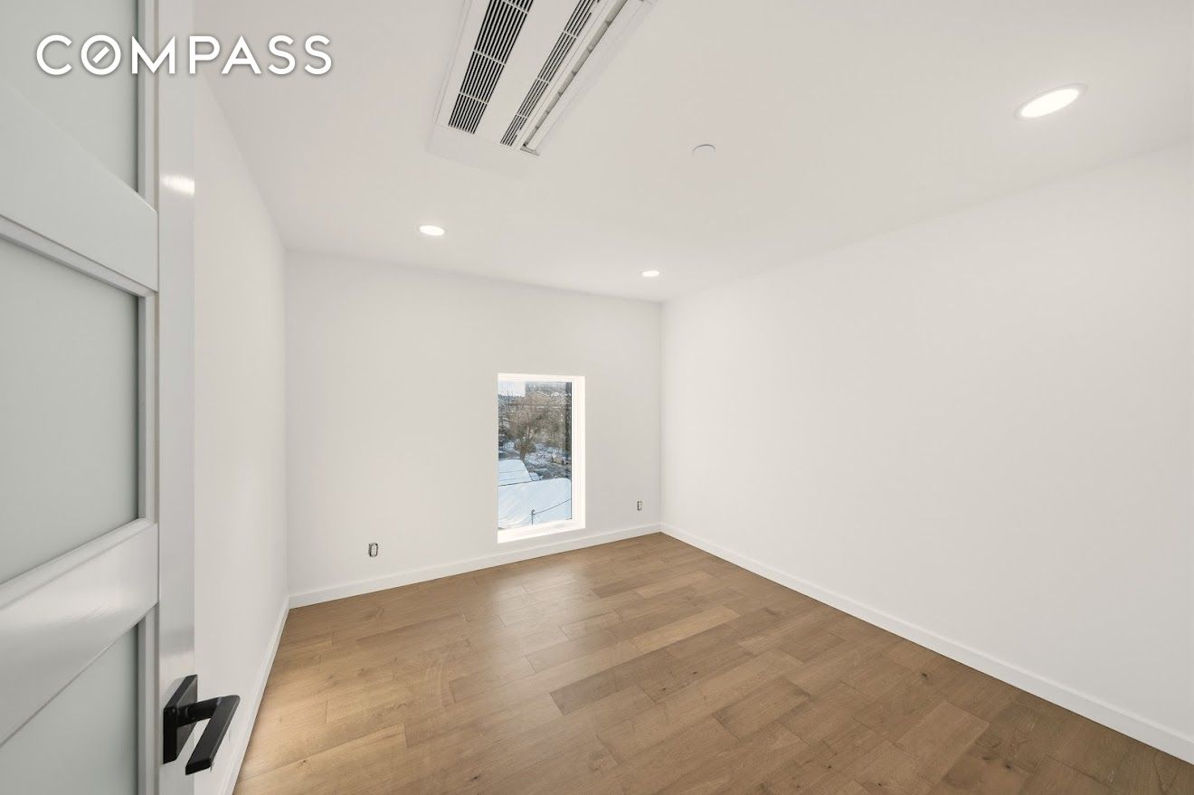 #13 photo, Brooklyn, ブルックリン区 Sheepshead Bay , NY 11235