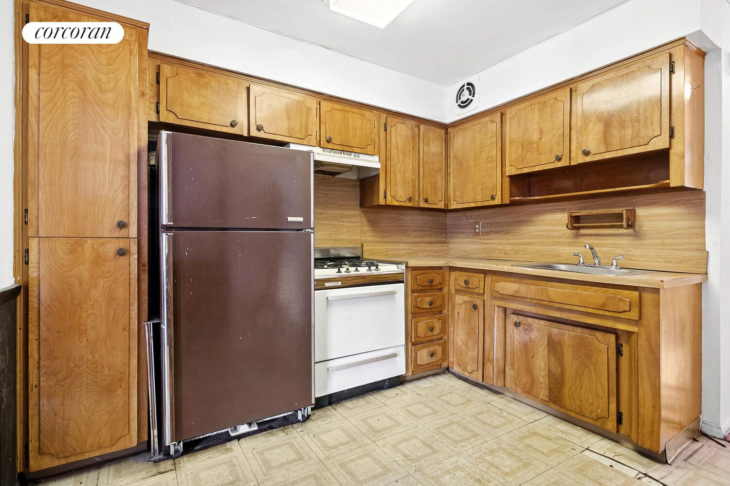 #21 photo, 1457 E 84TH Street, הברונקס Canarsie , NY 11236