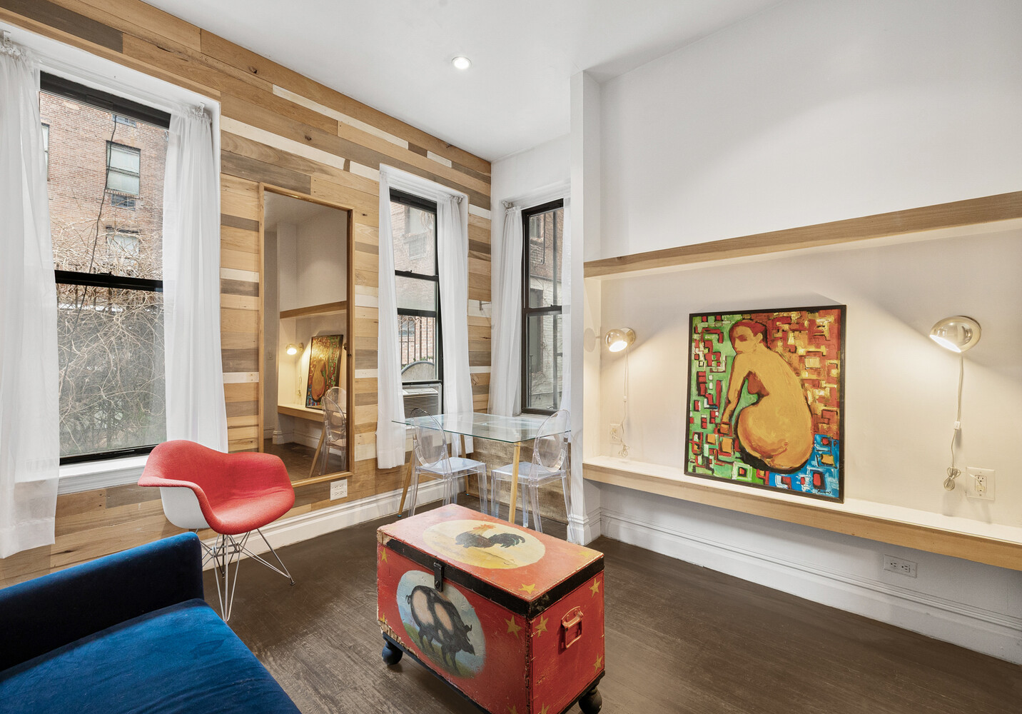 #4 photo, 212 E 13TH Street, East Village , NY 10003