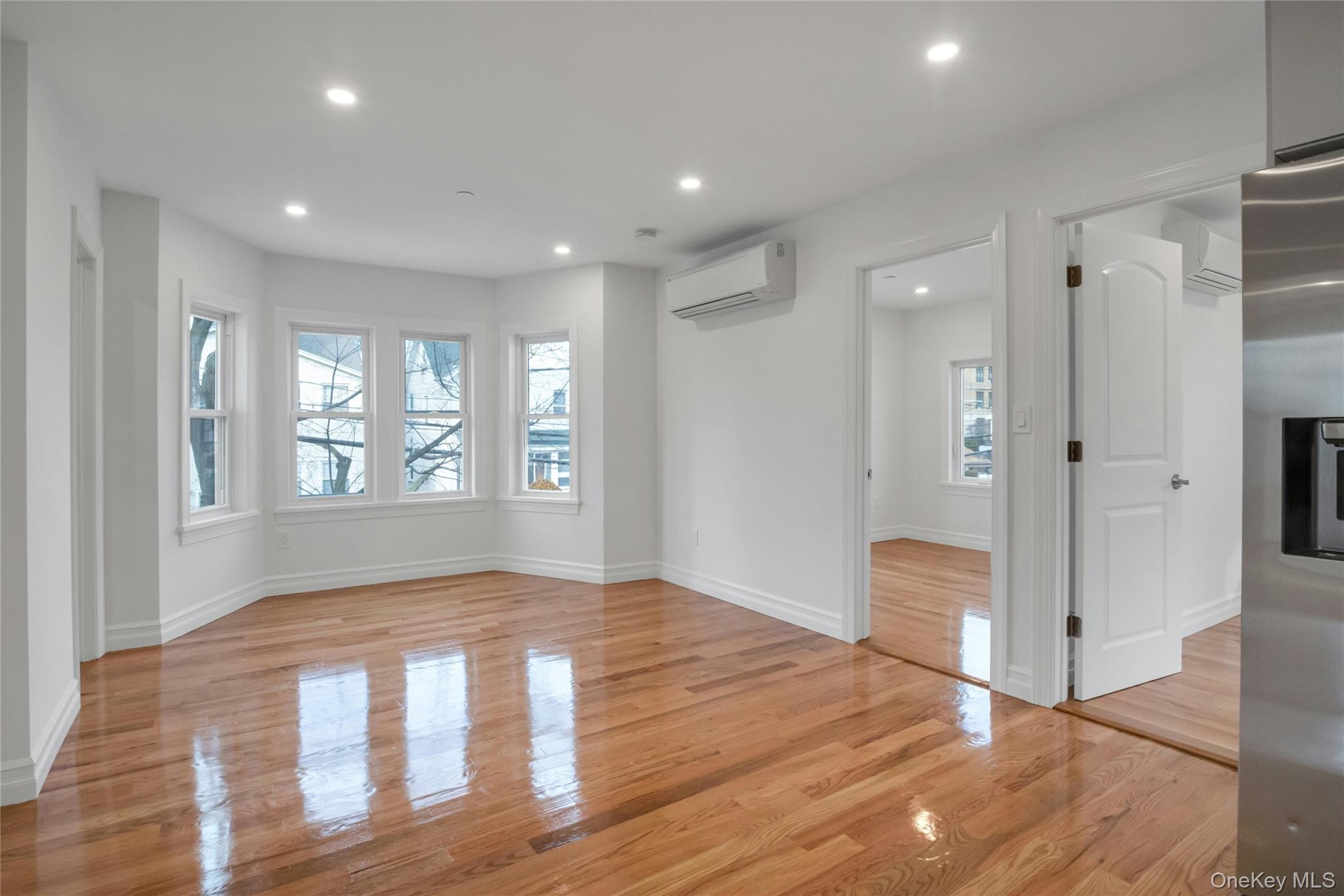 #13 photo, 25 Walnut Street, New Rochelle , NY 10801