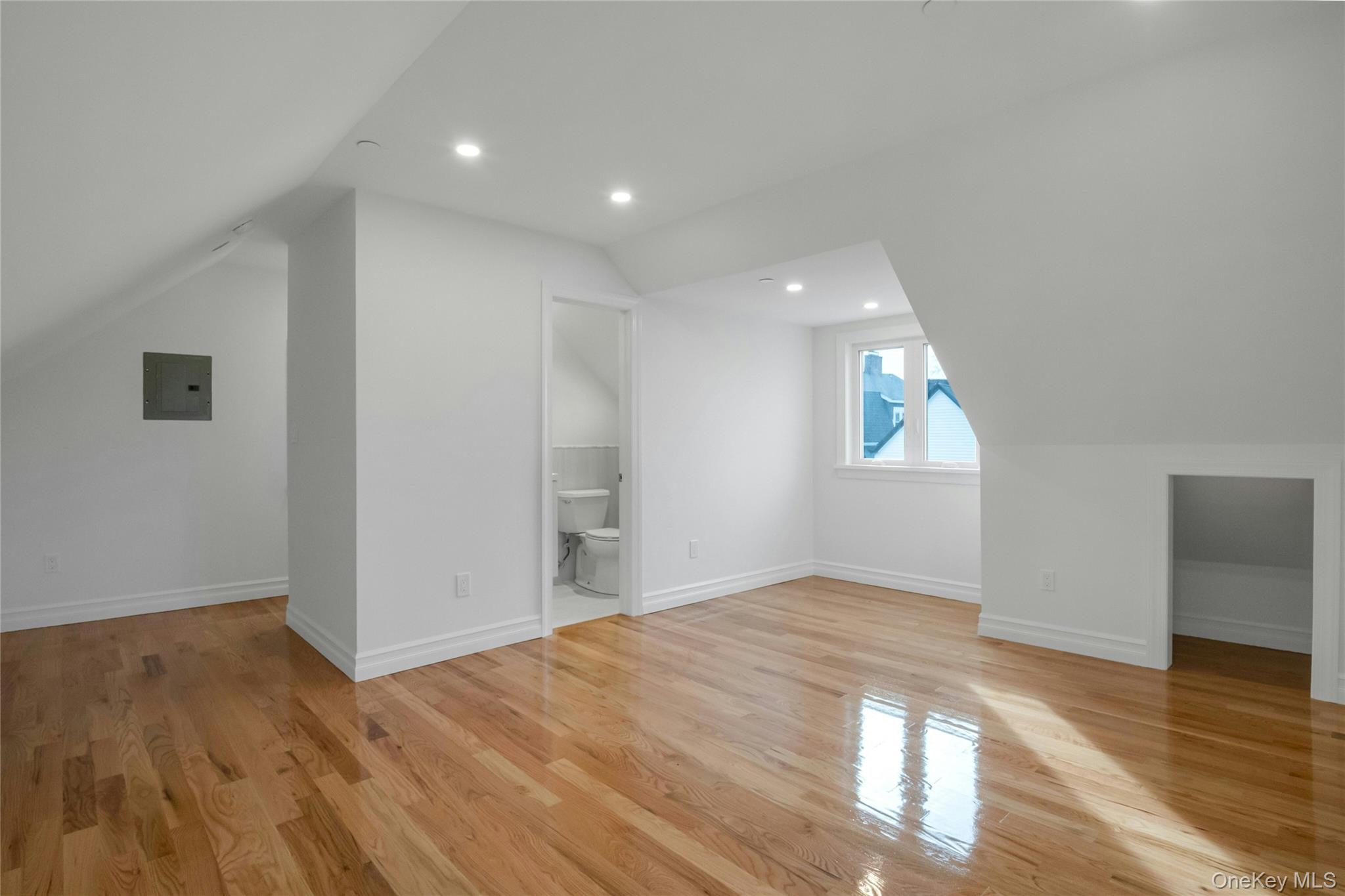 #18 photo, 25 Walnut Street, New Rochelle , NY 10801