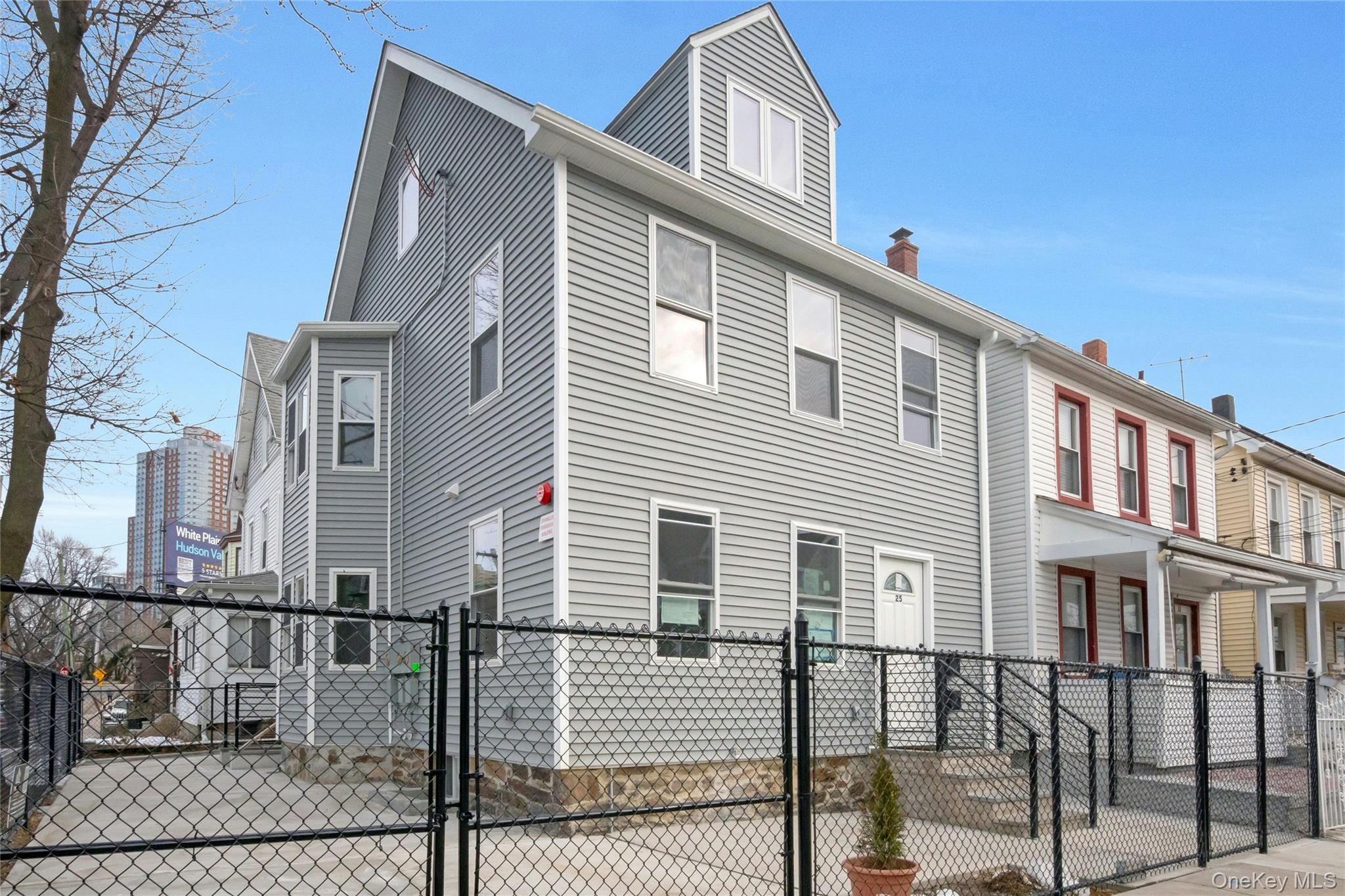 #2 photo, 25 Walnut Street, New Rochelle , NY 10801