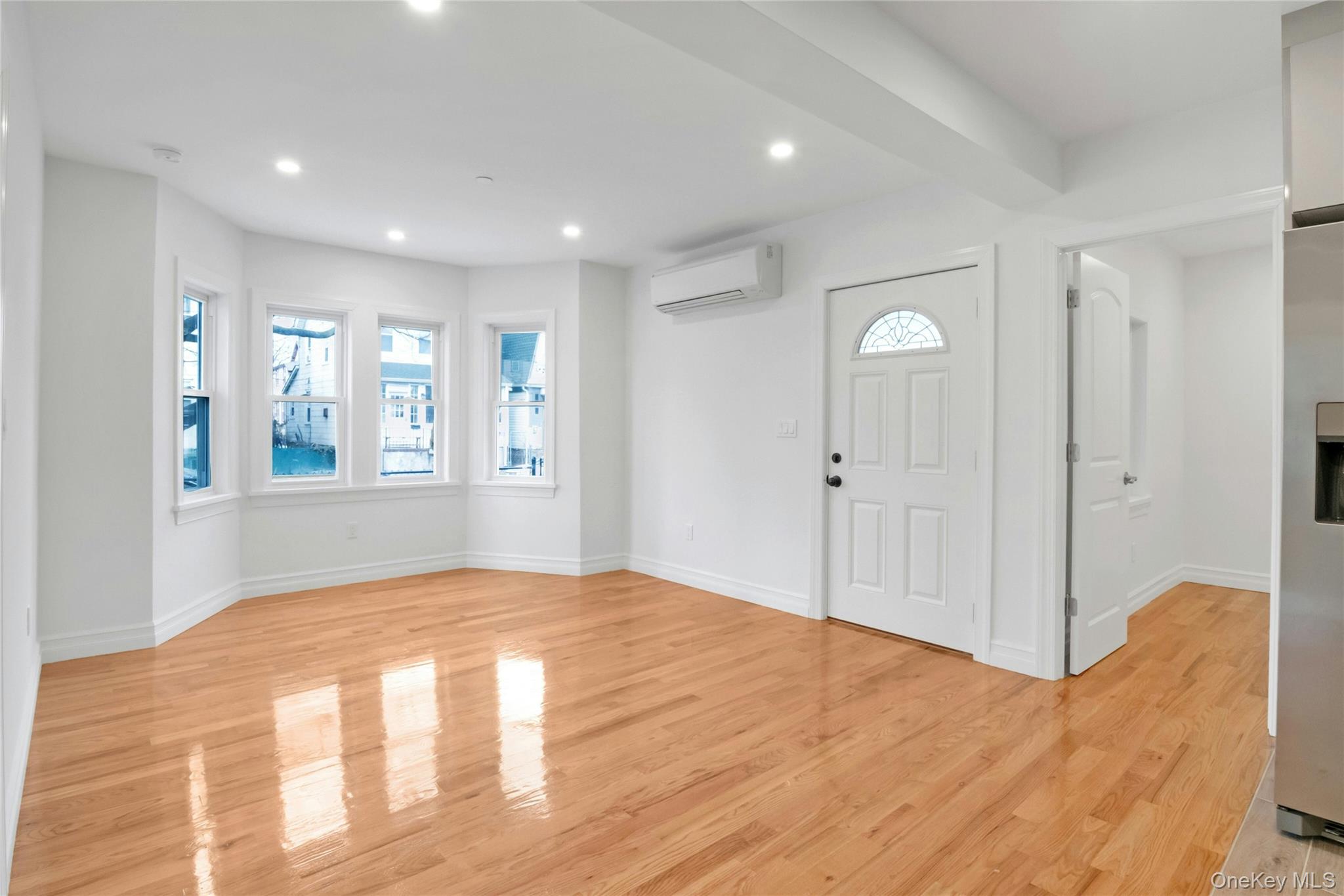 #4 photo, 25 Walnut Street, New Rochelle , NY 10801