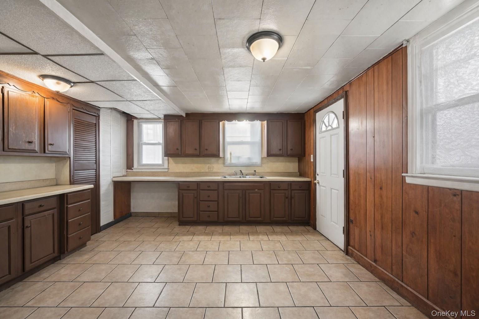 #18 photo, 262-264 Cottage Street, Middletown , NY 10940