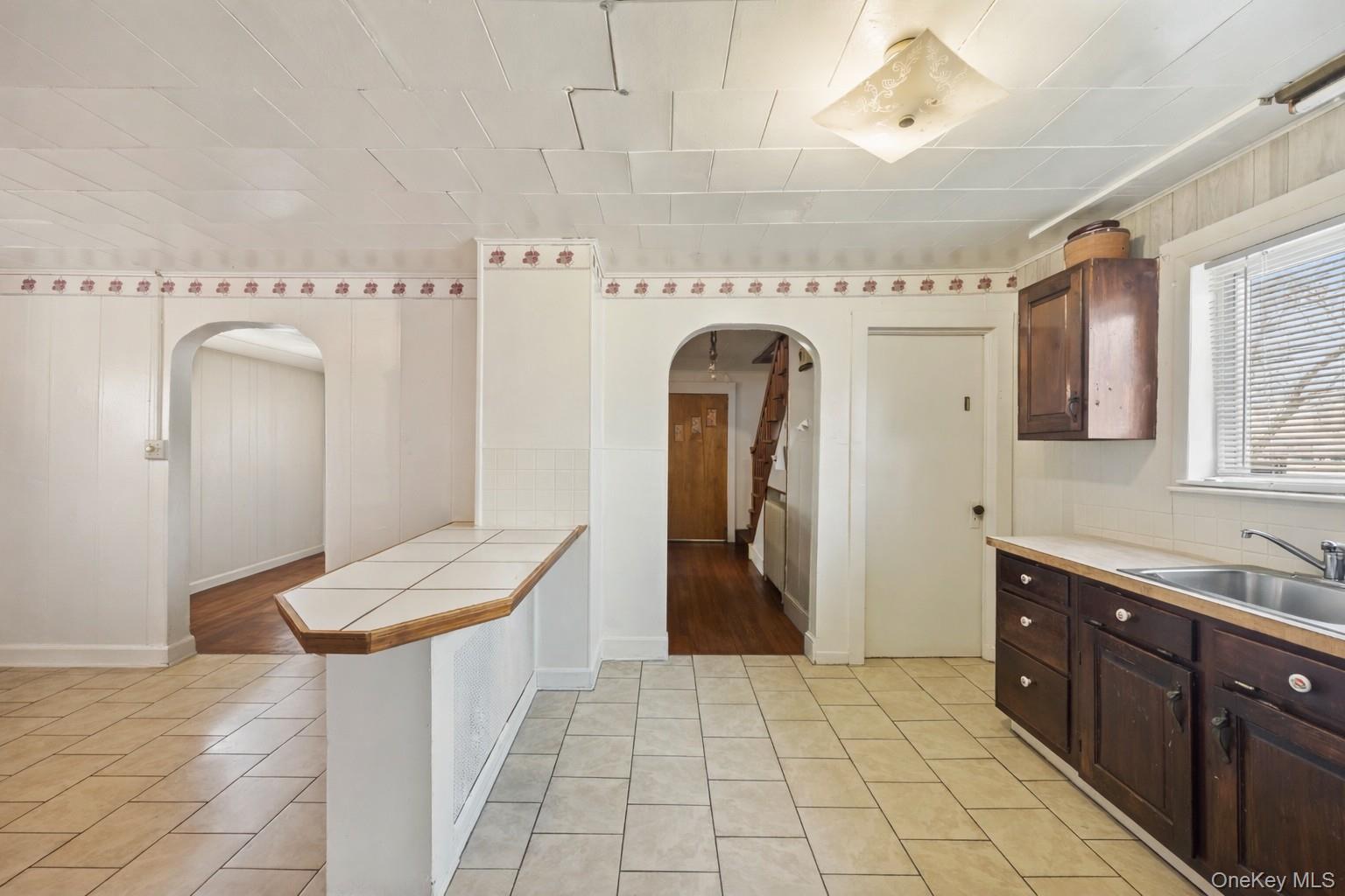 #5 photo, 262-264 Cottage Street, Middletown , NY 10940